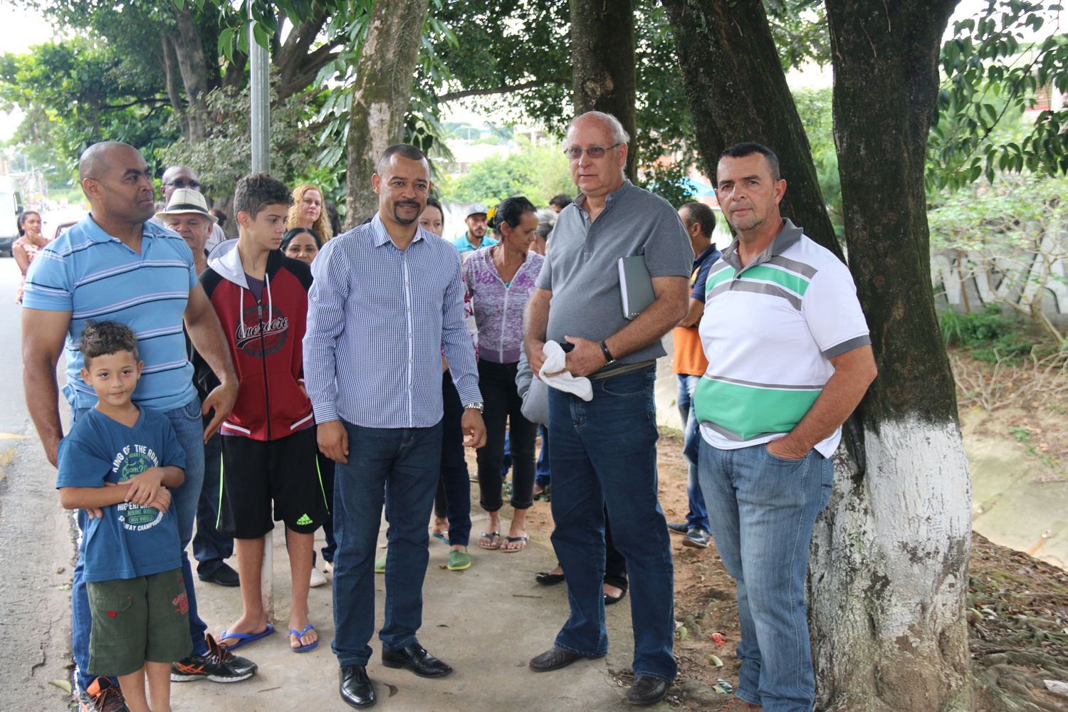 Professor Moreira solicita ao DAEE melhorias no córrego Pirajuçara