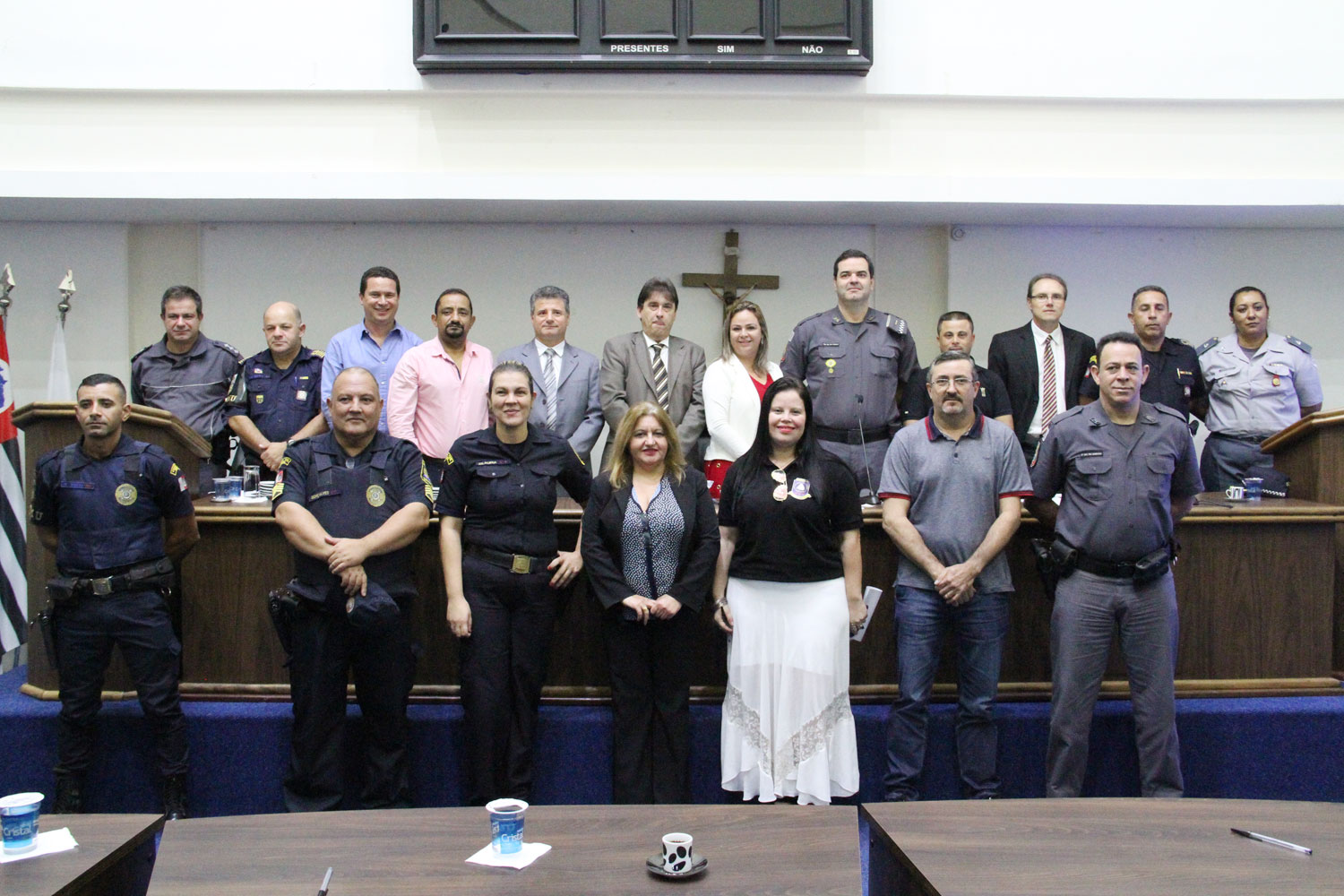 Câmara Municipal debate segurança com autoridades policiais durante audiência pública