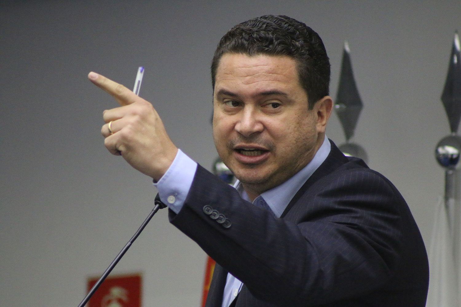 Vereador Eduardo Nóbrega defende aumento de efetivo da PM em Taboão da Serra