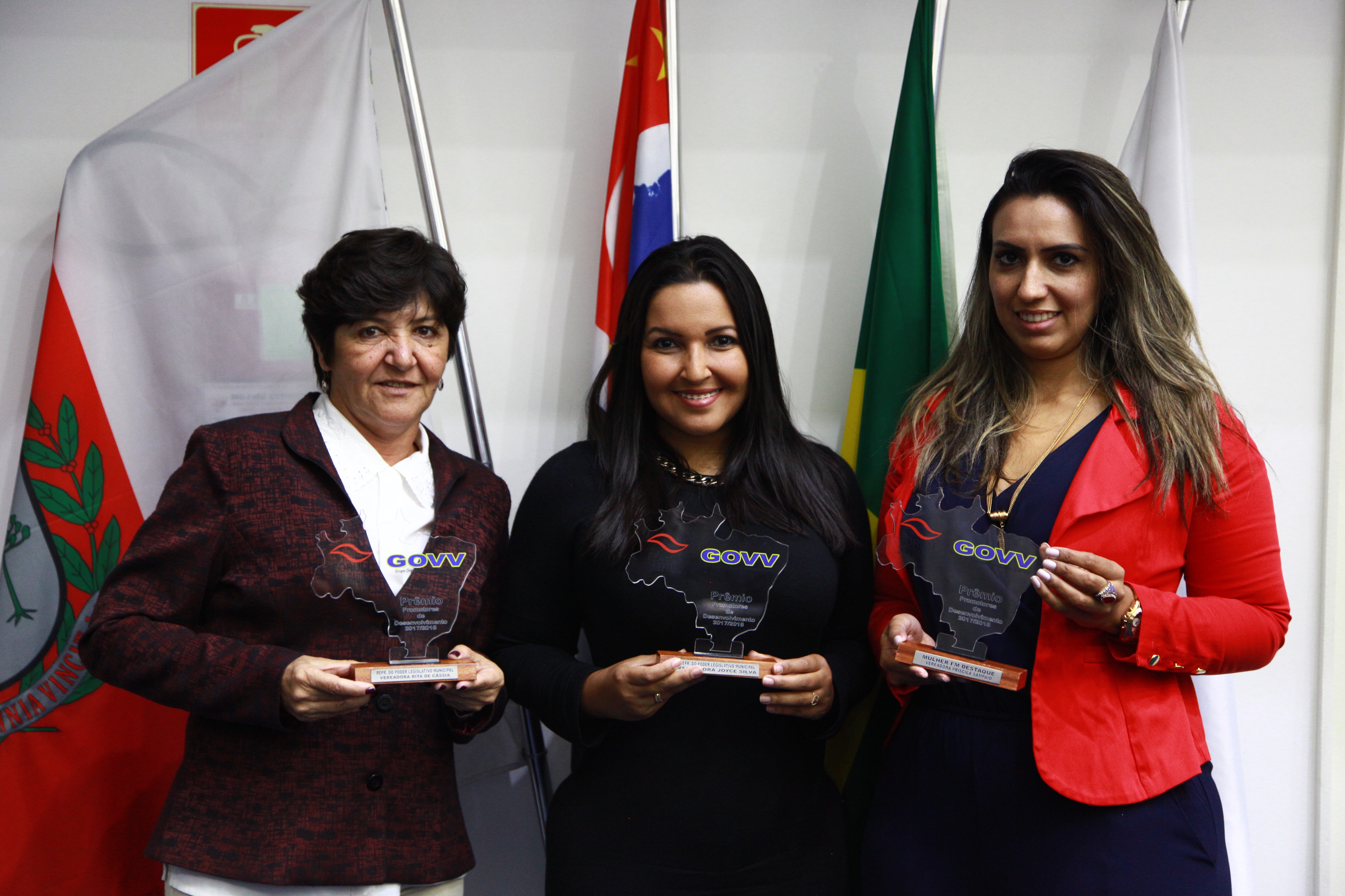 Presidente Joice Silva e as vereadoras Priscila e Rita receberam prêmio Promotores de Desenvolvimento