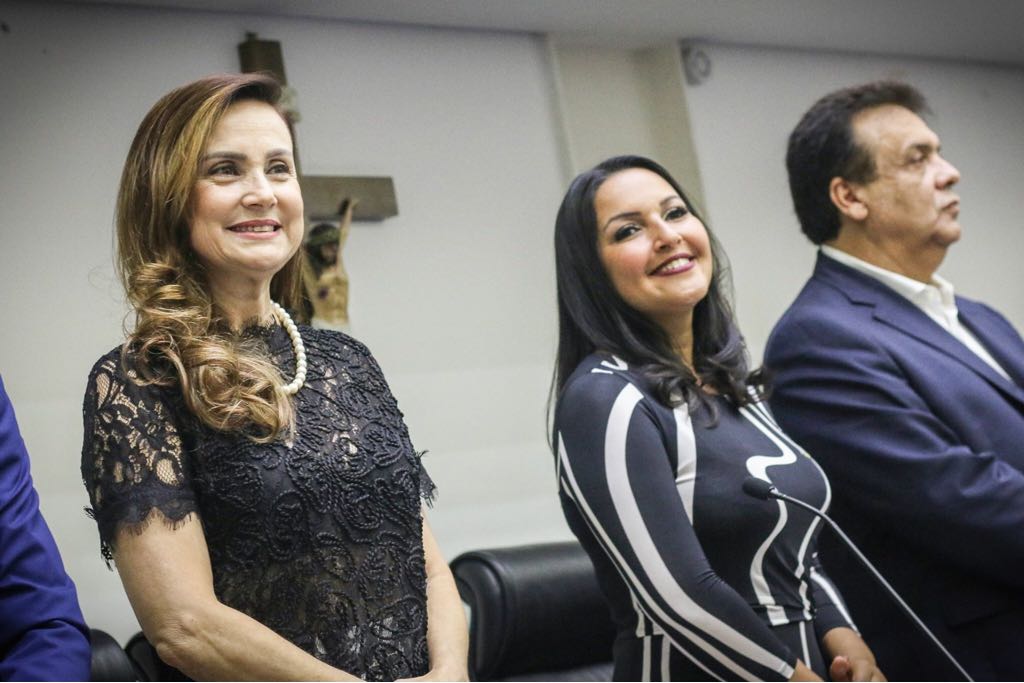 Joice Silva agradece a deputada Analice por reforma de quadra da E.E Gilberto Freire